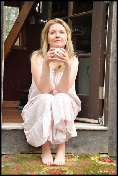 5637-milf-tea-mom Warming my hands on my cup of tea, watching birds.